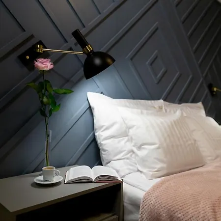 Rajska By Magnat, Taras, Winda Lägenhet